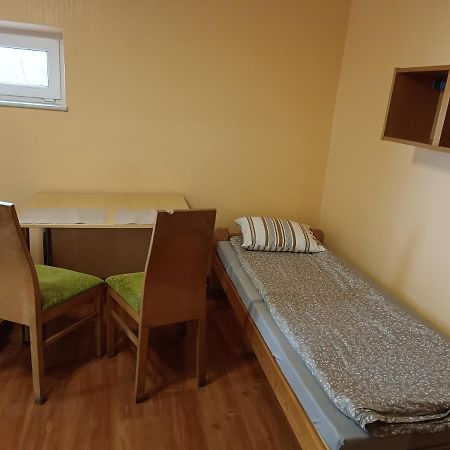 Hostel Sunrise Liwska Varşova Dış mekan fotoğraf