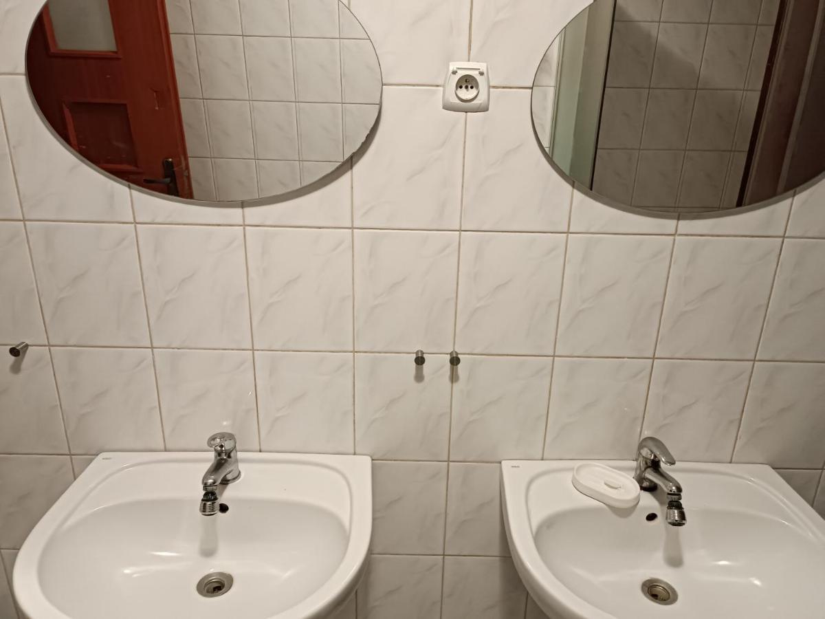 Hostel Sunrise Liwska Varşova Dış mekan fotoğraf