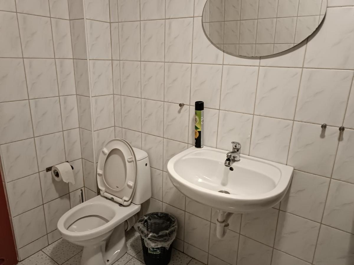 Hostel Sunrise Liwska Varşova Dış mekan fotoğraf