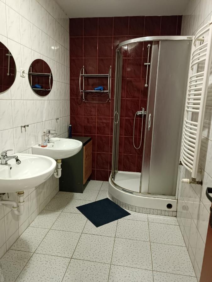 Hostel Sunrise Liwska Varşova Dış mekan fotoğraf